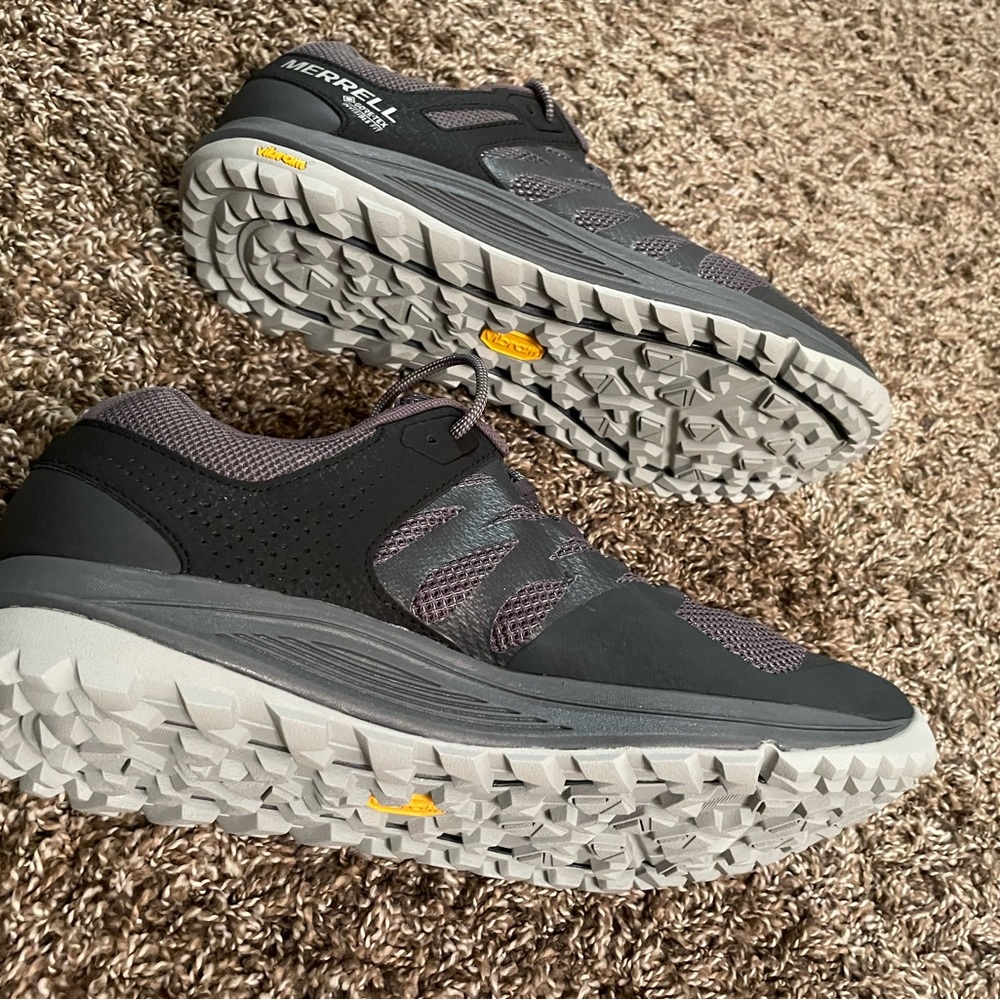 Merrell Nova 2 Gore Tex Hiking Shoes - Picture 3 of 6